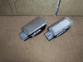 фонарь салона (плафон) Audi Q7 4L 2008, 3.0 л., TDi, дизель, АКПП, черный, внедорожник 5 дв., полный привод, 4B0947415A