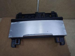 пепельница Audi Q7 4L 2008, 3.0 л., TDi, дизель, АКПП, черный, внедорожник 5 дв., полный привод, 4L0857951
