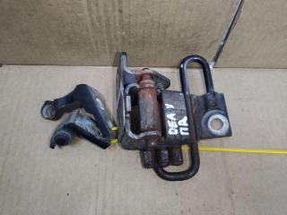 петля двери Audi Q7 4L 2008, 3.0 л., TDi, дизель, АКПП, черный, внедорожник 5 дв., полный привод, 8E0831412E