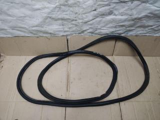 уплотнитель Audi Q7 4L 2008, 3.0 л., TDi, дизель, АКПП, черный, внедорожник 5 дв., полный привод, 4L0827705D