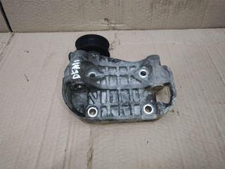 кронштейн генератора Audi Q7 4L 2008, 3.0 л., TDi, дизель, АКПП, черный, внедорожник 5 дв., полный привод, 059903143AC