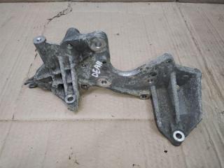 кронштейн ТНВД Audi Q7 4L 2008, 3.0 л., TDi, дизель, АКПП, черный, внедорожник 5 дв., полный привод, 059130147N