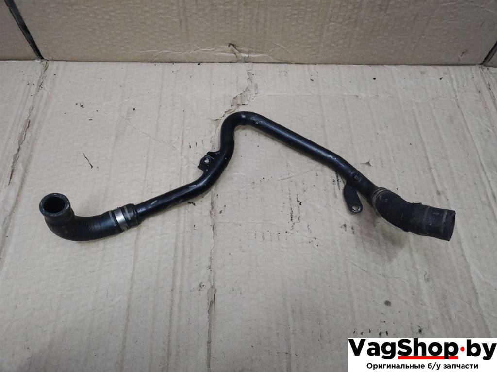 трубка охлаждающей жидкости Audi Q7 4L 2008, 3.0 л., TDi, дизель, АКПП, черный, внедорожник 5 дв., полный привод, 059121064C - фото №1