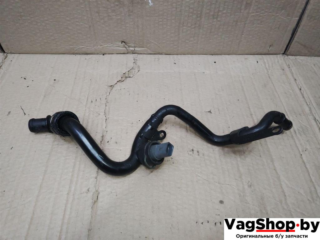 трубка охлаждающей жидкости Audi Q7 4L 2008, 3.0 л., TDi, дизель, АКПП, черный, внедорожник 5 дв., полный привод, 059121065AT - фото №1