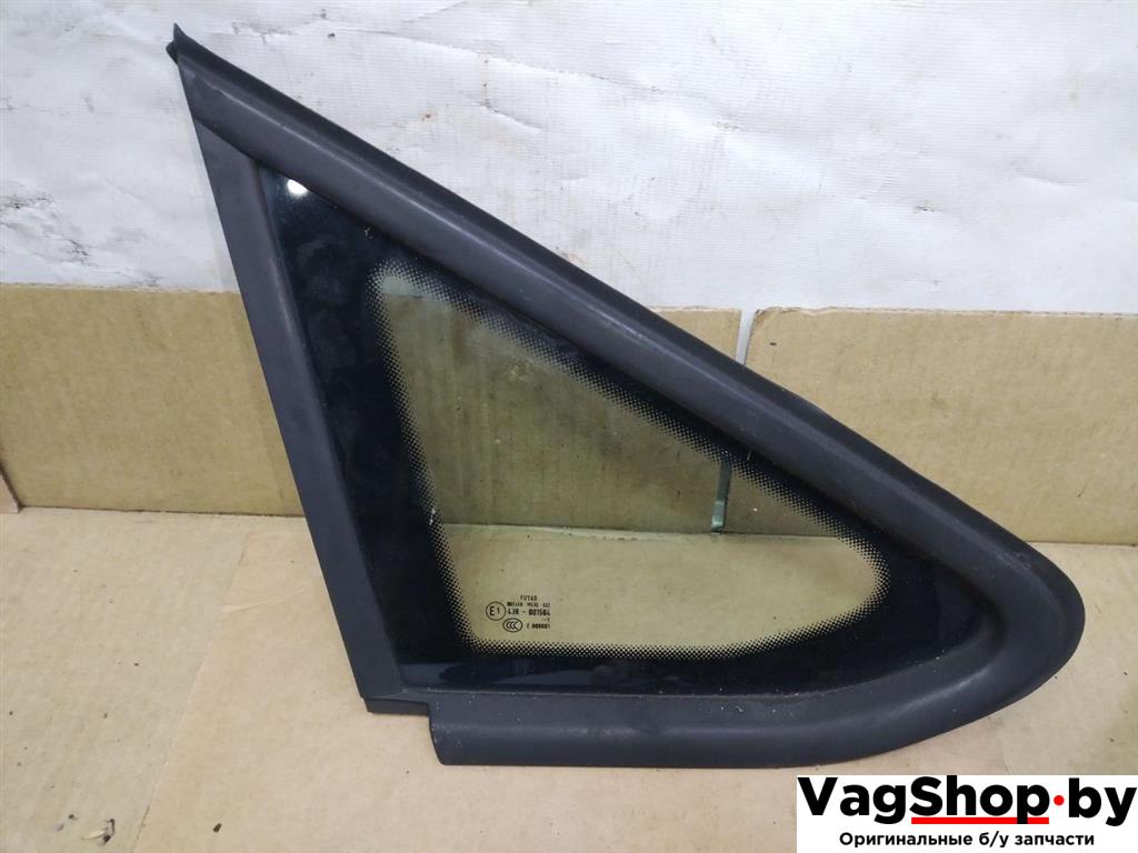 стекло кузовное боковое правое Volkswagen Sharan 2 поколение 2011, 2.0 л., TDi, CFF, дизель, МКПП, черный, минивэн, передний привод, 7N0845412B5AP - фото №1