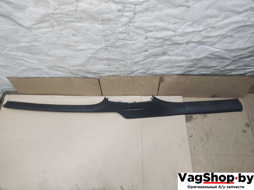 накладка на порог Volkswagen Sharan 2 поколение 2011, 2.0 л., TDi, CFF, дизель, МКПП, черный, минивэн, передний привод, 7N0853369 - фото №1