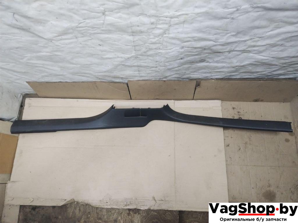 накладка на порог Volkswagen Sharan 2 поколение 2011, 2.0 л., TDi, CFF, дизель, МКПП, черный, минивэн, передний привод, 7N0853370 - фото №1