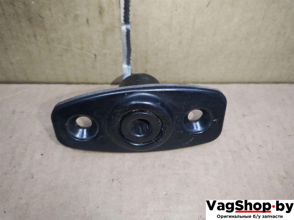 роликовая направляющая Volkswagen Sharan 2 поколение 2011, 2.0 л., TDi, CFF, дизель, МКПП, черный, минивэн, передний привод, 7N0843639 - фото №1