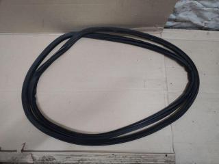 уплотнитель двери Volkswagen Touareg 1 поколение [рестайлинг] 2008, 3.0 л., TDi, BKS, дизель, АКПП, синий, внедорожник 5 дв., полный привод, 7L0837911E