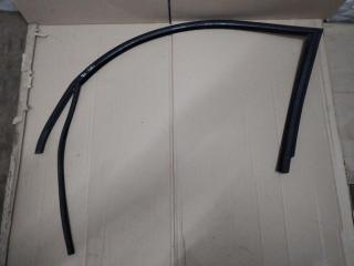 направляющая стекла Volkswagen Touareg 1 поколение [рестайлинг] 2008, 3.0 л., TDi, BKS, дизель, АКПП, синий, внедорожник 5 дв., полный привод, 7L0837431