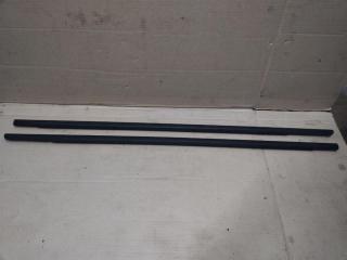 уплотнитель двери Volkswagen Sharan 2 поколение 2011, 2.0 л., TDi, CFF, дизель, МКПП, черный, минивэн, передний привод, 7N0843698D