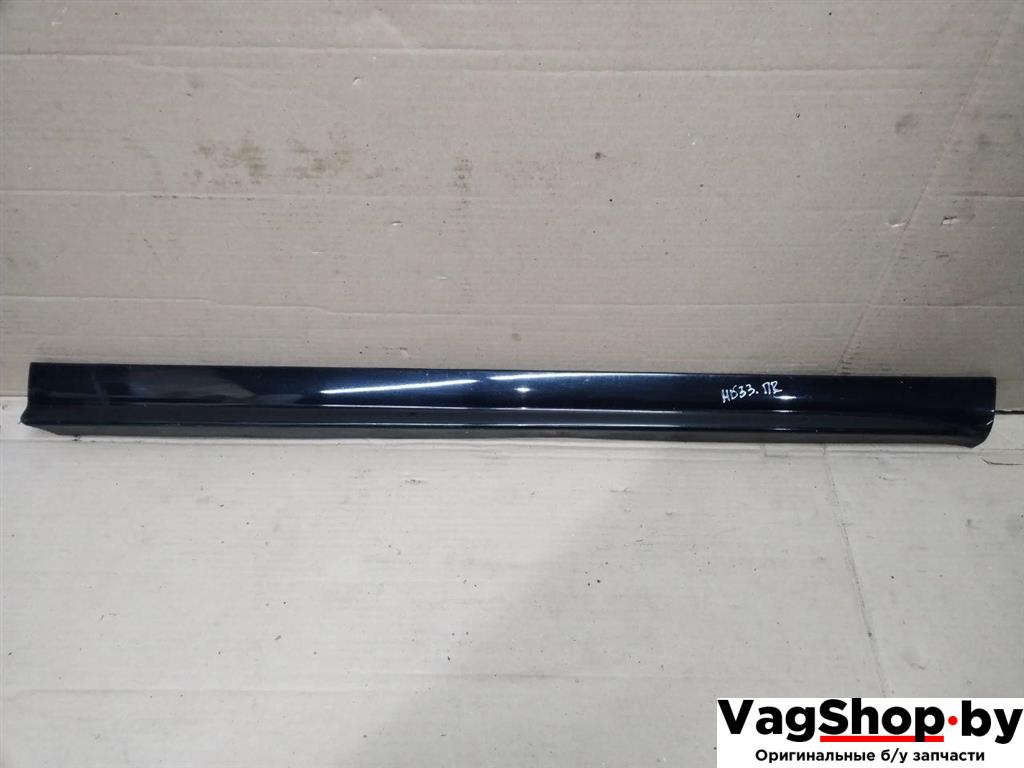 молдинг двери передней правой Volkswagen Sharan 2 поколение 2011, 2.0 л., TDi, CFF, дизель, МКПП, черный, минивэн, передний привод, 7N0854940H - фото №1