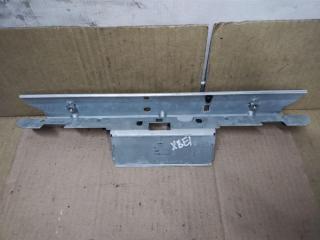 кронштейн (крепление) Audi A4 B8/8K 2010, 2.7 л., TDi, CGK, дизель, МКПП, белый, седан, передний привод, 8T0827569C