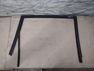 направляющая стекла Volkswagen Touareg 1 поколение 2006, 2.5 л., TDi, BAC, дизель, АКПП, синий, внедорожник 5 дв., полный привод, 7L0839432