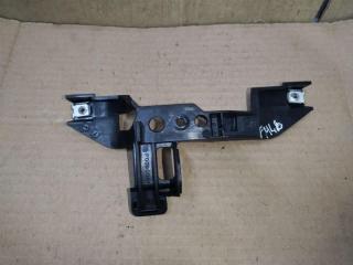 кронштейн (крепление) Volkswagen Touareg 1 поколение 2006, 2.5 л., TDi, BAC, дизель, АКПП, синий, внедорожник 5 дв., полный привод, 7L6863843B