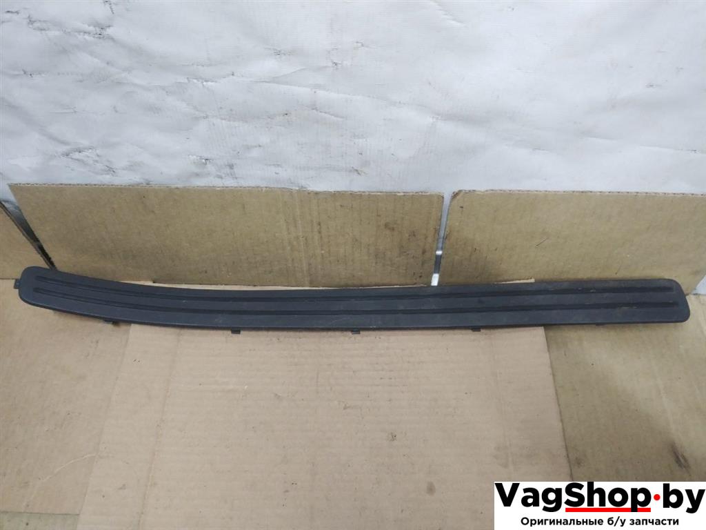 накладка на порог Volkswagen Touareg 1 поколение 2006, 2.5 л., TDi, BAC, дизель, АКПП, синий, внедорожник 5 дв., полный привод, 7L0853656B - фото №1