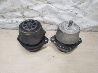 подушка крепления двигателя Volkswagen Touareg 1 поколение 2006, 2.5 л., TDi, BAC, дизель, АКПП, синий, внедорожник 5 дв., полный привод, 7L6199131C
