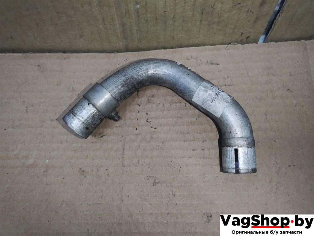 Патрубок автономного отопителя Volkswagen Touareg 1 поколение 2006, 2.5 л., TDi, BAC, дизель, АКПП, синий, внедорожник 5 дв., полный привод, 7L0815857C - фото №1