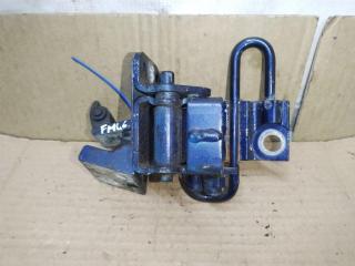 петля двери Volkswagen Touareg 1 поколение 2006, 2.5 л., TDi, BAC, дизель, АКПП, синий, внедорожник 5 дв., полный привод, 7L0833412, 7L0833402