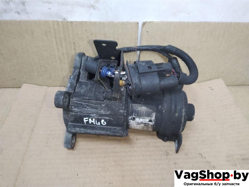 электромотор раздаточной коробки Volkswagen Touareg 1 поколение 2006, 2.5 л., TDi, BAC, дизель, АКПП, синий, внедорожник 5 дв., полный привод, 0AD341601C - фото №1