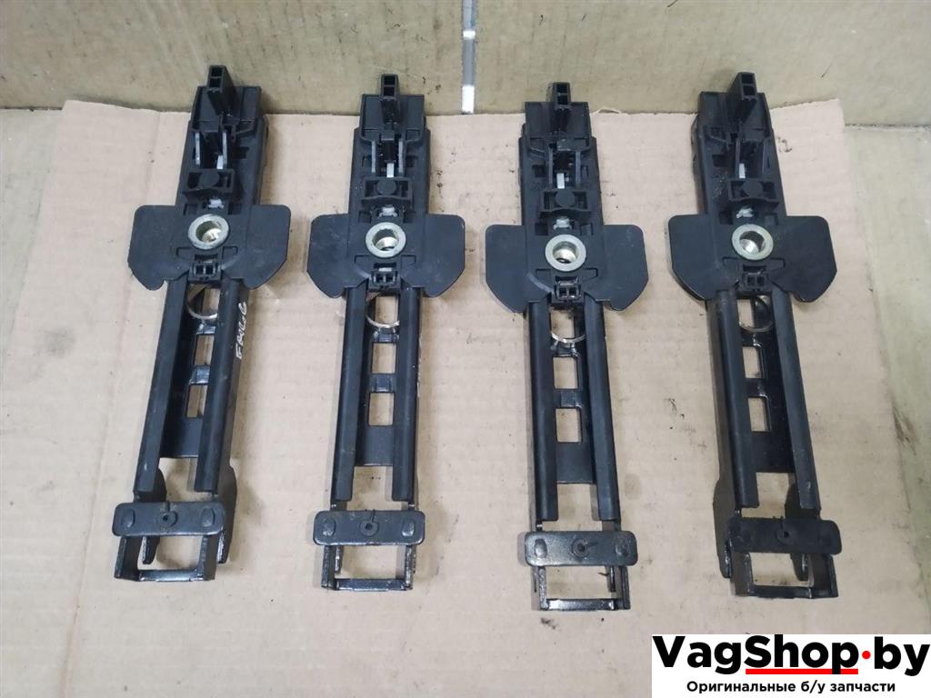 Механизм регулировки высоты ремня безопасности Volkswagen Touareg 1 поколение 2006, 2.5 л., TDi, BAC, дизель, АКПП, синий, внедорожник 5 дв., полный привод, 7L0857819F - фото №1