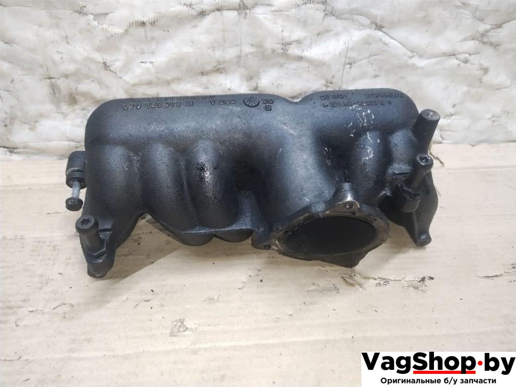 коллектор впускной Volkswagen Touareg 1 поколение 2006, 2.5 л., TDi, BAC, дизель, АКПП, синий, внедорожник 5 дв., полный привод, 070129713H - фото №1