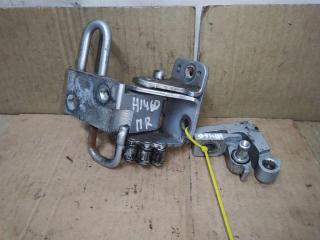 петля двери Audi A6 4F/C6 [рестайлинг] 2009, 2.7 л., TDi, CAN, дизель, МКПП, серебро, универсал, передний привод, 8E0831412E