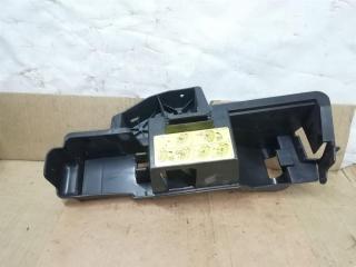 ящик под инструменты / набор инструментов Audi A6 4F/C6 [рестайлинг] 2009, 2.7 л., TDi, CAN, дизель, МКПП, серебро, универсал, передний привод, 4F9011215B