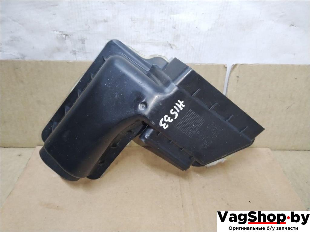 воздуховод Volkswagen Sharan 2 поколение 2011, 2.0 л., TDi, CFF, дизель, МКПП, черный, минивэн, передний привод, 7N0819502A - фото №1