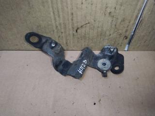 кронштейн (крепление) Volkswagen Touareg 1 поколение [рестайлинг] 2008, 2.5 л., TDi, BPE, дизель, АКПП, серый, внедорожник 5 дв., полный привод, 7L0815950H