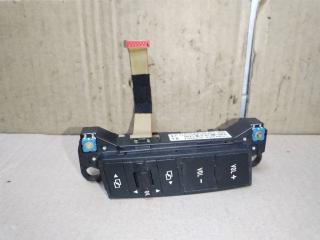 кнопки управления на руле Volkswagen Touareg 1 поколение [рестайлинг] 2008, 2.5 л., TDi, BPE, дизель, АКПП, серый, внедорожник 5 дв., полный привод, 7L6959538D