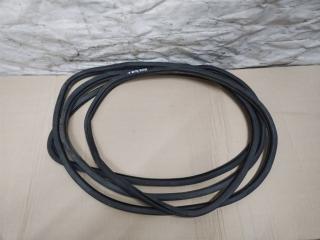 уплотнитель двери Volkswagen Touareg 1 поколение [рестайлинг] 2008, 2.5 л., TDi, BPE, дизель, АКПП, серый, внедорожник 5 дв., полный привод, 7L0867365E