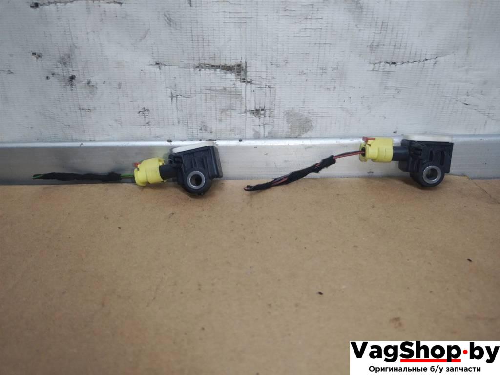 датчик удара Audi A8 D4/4H 2011, 3.0 л., TDi, CDT, дизель, АКПП, синий, седан, полный привод, 4H0959643 - фото №1