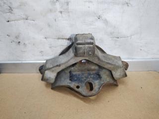 кронштейн глушителя Volkswagen Caddy 3 поколение [рестайлинг] 2011, 1.6 л., TDi, CAY, дизель, МКПП, белый, фургон, передний привод, 1J0253144J, 6Q0253147