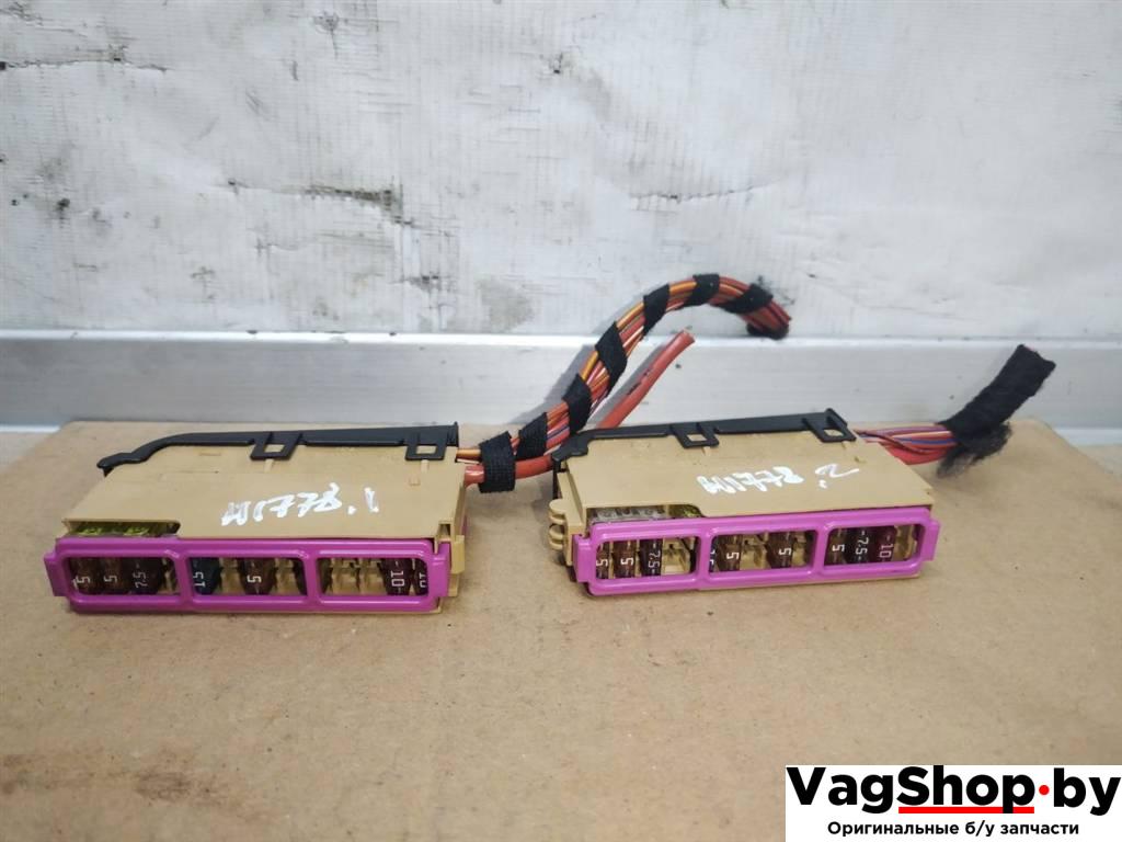 блок предохранителей Audi A8 D4/4H 2011, 3.0 л., TDi, CDT, дизель, АКПП, синий, седан, полный привод, 4H0941824A - фото №1