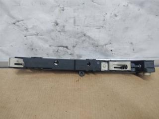 Крепление бампера заднего Audi A8 D3/4E [2-й рестайлинг] 2008, 4.2 л., FSI, BVJ, бензин, АКПП, серый, седан, полный привод, 4E0809916B, 4E0809682B