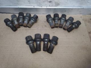 болт колесный Audi A8 D3/4E [2-й рестайлинг] 2008, 4.2 л., FSI, BVJ, бензин, АКПП, серый, седан, полный привод