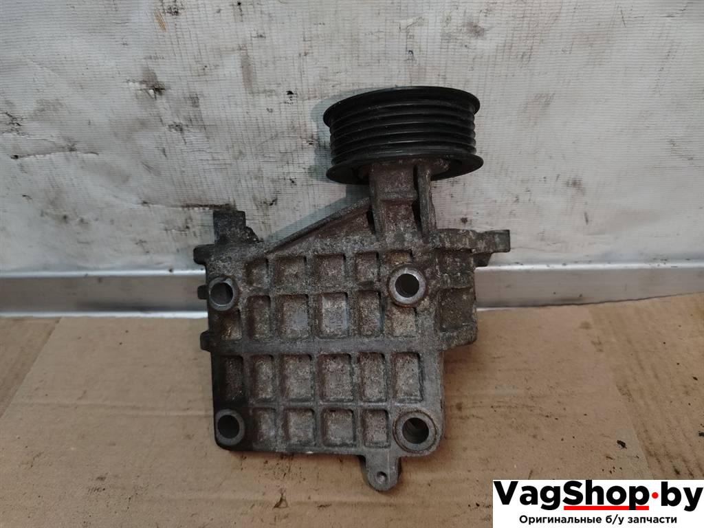 кронштейн генератора Audi Q5 8R 2011, 3.0 л., TDi, CCW, дизель, АКПП, серый, внедорожник 5 дв., полный привод, 059903143S - фото №1