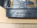кронштейн (крепление) Audi Q5 8R 2011, 3.0 л., TDi, CCW, дизель, АКПП, серый, внедорожник 5 дв., полный привод, 8R0035464 - фото №3