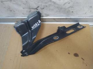 петля капота правая Audi Q5 8R 2011, 3.0 л., TDi, CCW, дизель, АКПП, серый, внедорожник 5 дв., полный привод, 8R0823302A