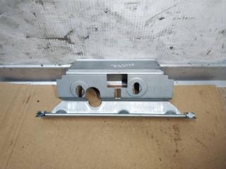 кронштейн (крепление) Audi Q5 8R 2011, 3.0 л., TDi, CCW, дизель, АКПП, серый, внедорожник 5 дв., полный привод, 8R0827569A