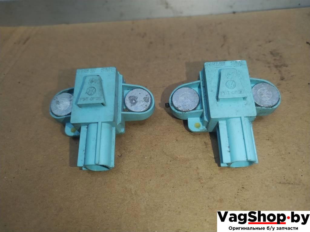 датчик удара Audi A6 4F/C6 2005, 3.0 л., TDi, BMK, дизель, АКПП, синий, седан, полный привод, 4F0955557 - фото №1