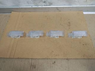 фонарь салона (плафон) Audi Q7 4L 2007, 3.0 л., TDi, BUG, дизель, АКПП, черный, внедорожник 5 дв., полный привод, 8D0947415