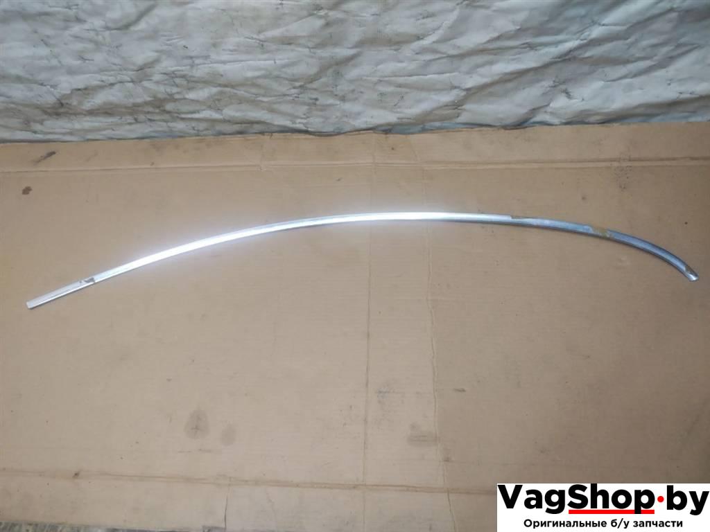 молдинг двери передней правой Audi Q7 4L 2007, 3.0 л., TDi, BUG, дизель, АКПП, черный, внедорожник 5 дв., полный привод - фото №1