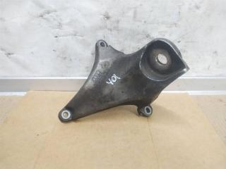 кронштейн КПП Audi A8 D3/4E [2-й рестайлинг] 2008, 4.2 л., FSI, BVJ, бензин, АКПП, серый, седан, полный привод, 4E0399113AM