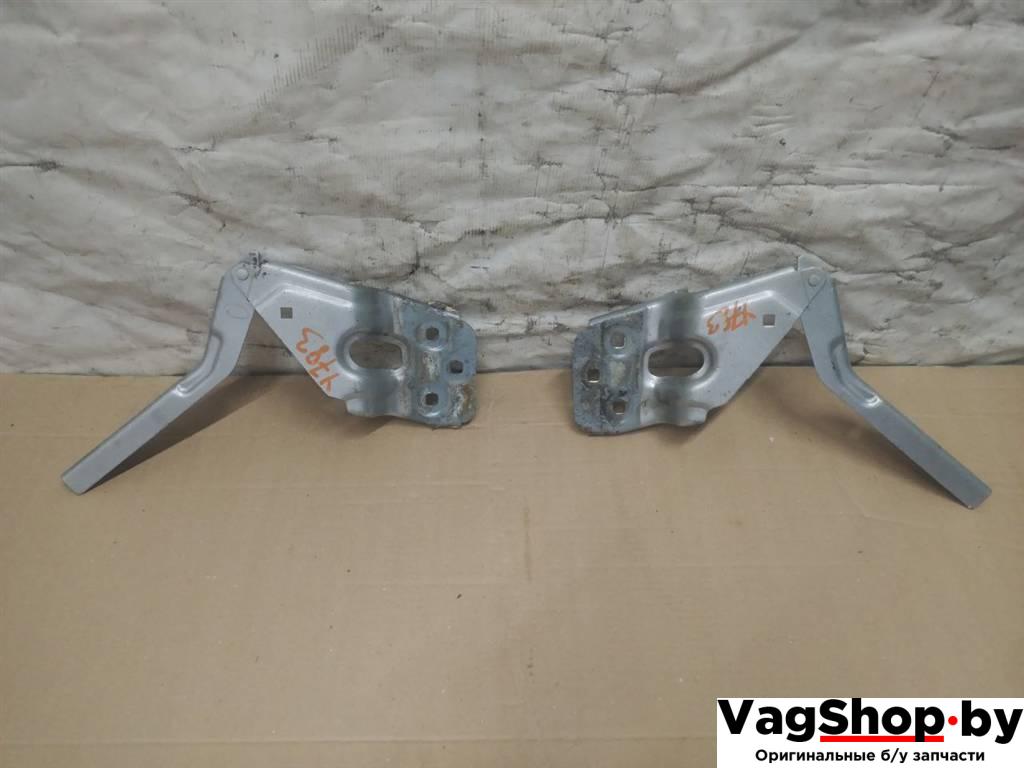 петля капота Volkswagen Touareg 2 поколение 2012, 3.6 л., FSI, CGR, бензин, АКПП, серебро, внедорожник 5 дв., полный привод, 7P6823301, 7P6823302 - фото №1