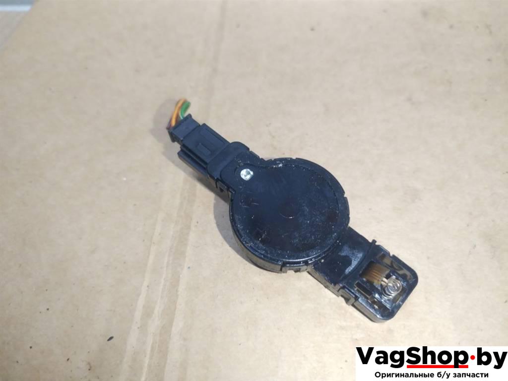 датчик дождя Volkswagen Touareg 2 поколение 2012, 3.6 л., FSI, CGR, бензин, АКПП, серебро, внедорожник 5 дв., полный привод, 7P0955559D - фото №1