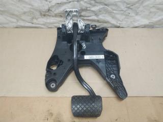 педаль тормоза Volkswagen Touareg 2 поколение 2012, 3.6 л., FSI, CGR, бензин, АКПП, серебро, внедорожник 5 дв., полный привод, 7P0723117B, 7P0723031AD