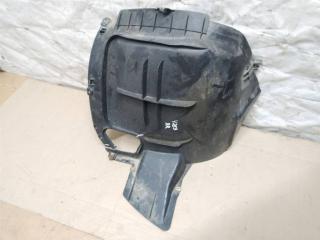 защита арок передняя правая (подкрылок) Volkswagen Touareg 2 поколение 2012, 3.6 л., FSI, CGR, бензин, АКПП, серебро, внедорожник 5 дв., полный привод, 7P6805912E