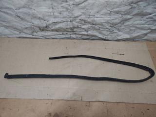 уплотнитель Volkswagen Touareg 2 поколение 2012, 3.6 л., FSI, CGR, бензин, АКПП, серебро, внедорожник 5 дв., полный привод, 7P6837120A